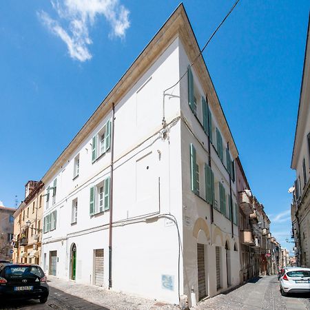 Home Tola Raffinato Appartamento In Centro Sassari Esterno foto
